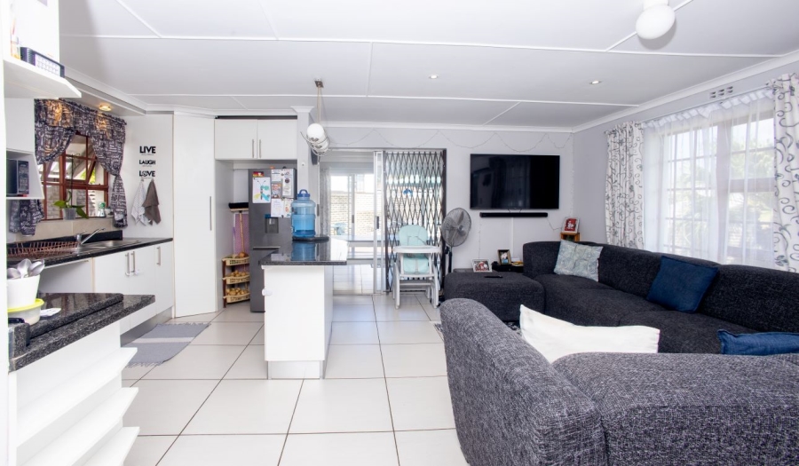 2 Bedroom Property for Sale in Abbotsford Eastern Cape